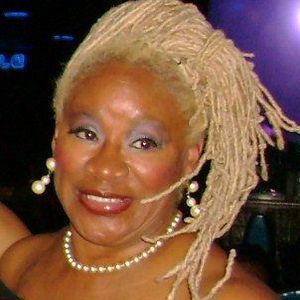 Meet your Posher, Agnes